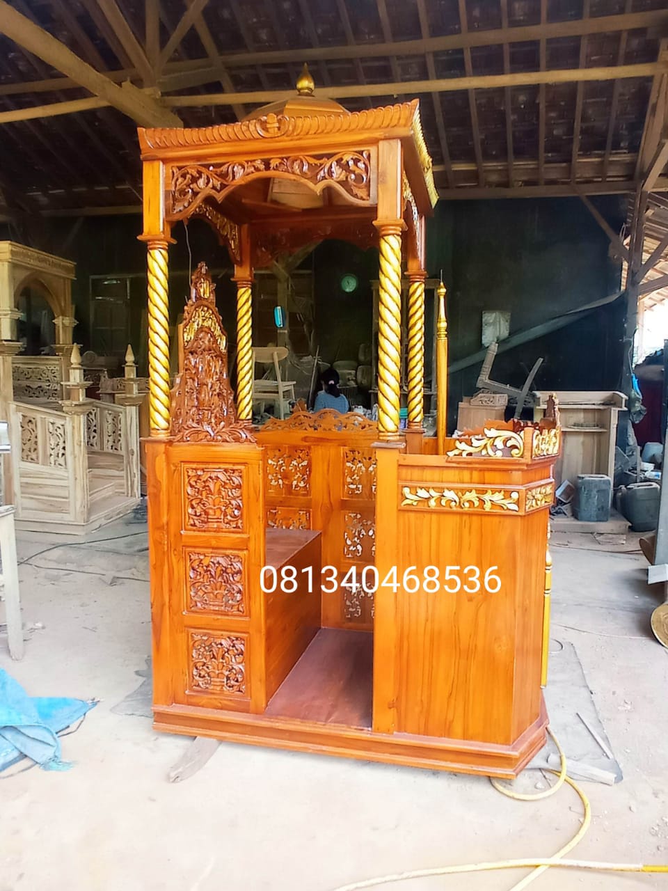 mimbar masjid kubah pintu samping tiang Ulir (1)