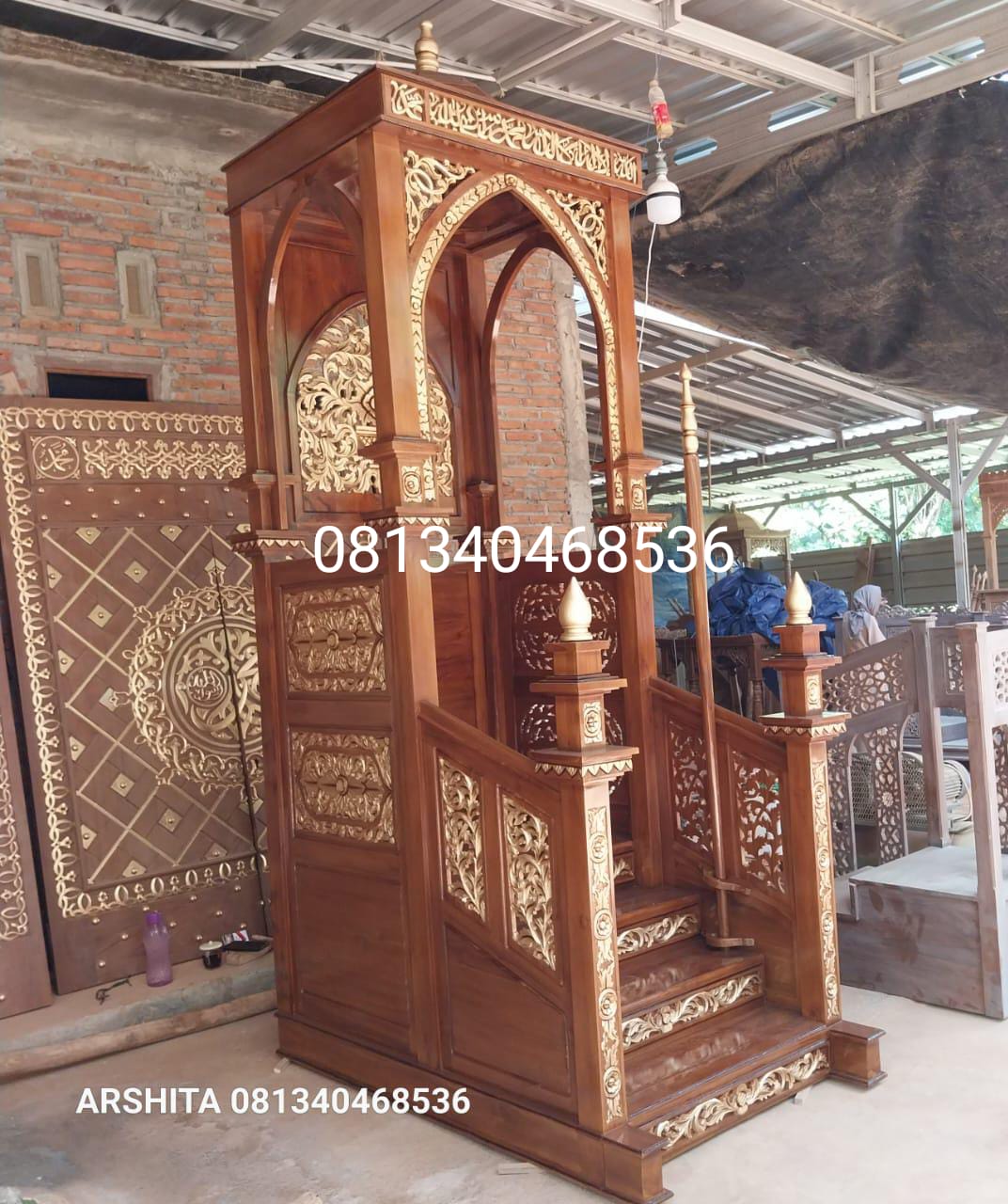 Mimbar Masjid Pintu Depan Mewah dengan Kursi Raja 110x150x300cm